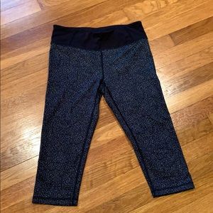 LUCY spotted Capri pants